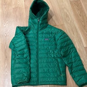 Patagonia down jacket with hood, size M